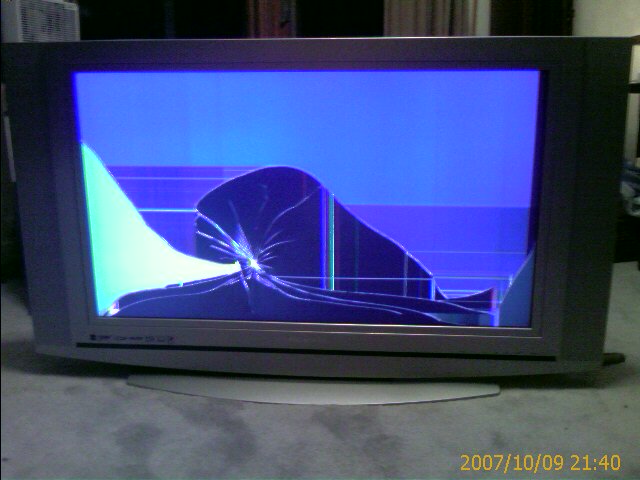 Picture of a broken LCD panel in the TV, completely distoring the image.